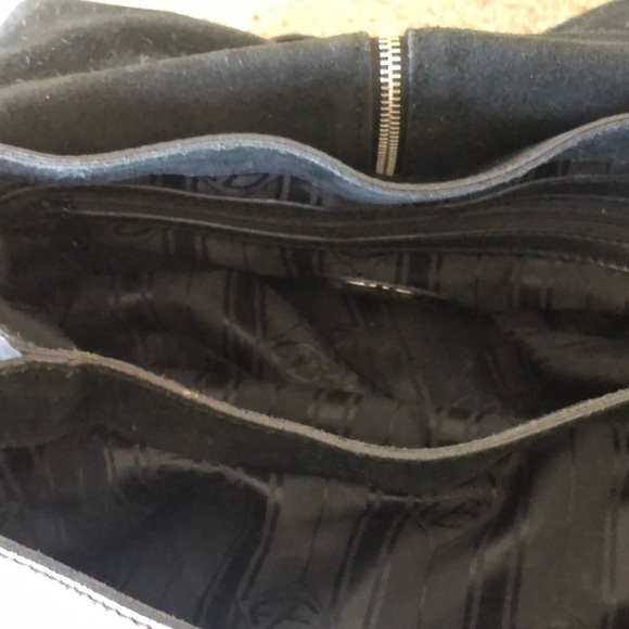 Rich black leather handbag - Picture 9 of 10